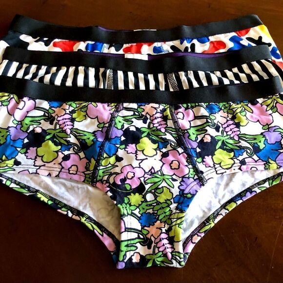 ME UNDIES - BRAND NEW - L Sz Small - 3-Pack Cheeky Brief Undies/Super Soft! - Picture 3 of 12